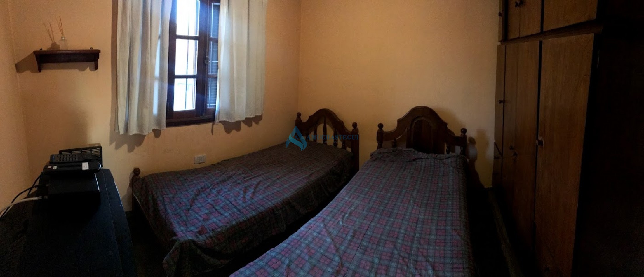 VENTA CASA ZONA VILLA WARCALDE 4 DORM CON PILETA