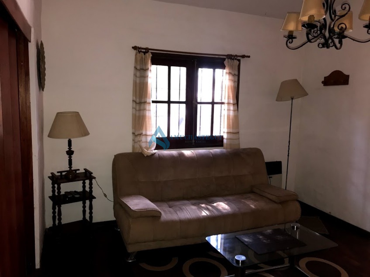 VENTA CASA ZONA VILLA WARCALDE 4 DORM CON PILETA