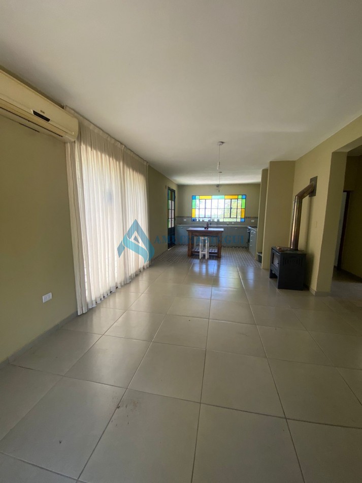 CASA EN VENTA RIO CEBALLOS CON PILETA
