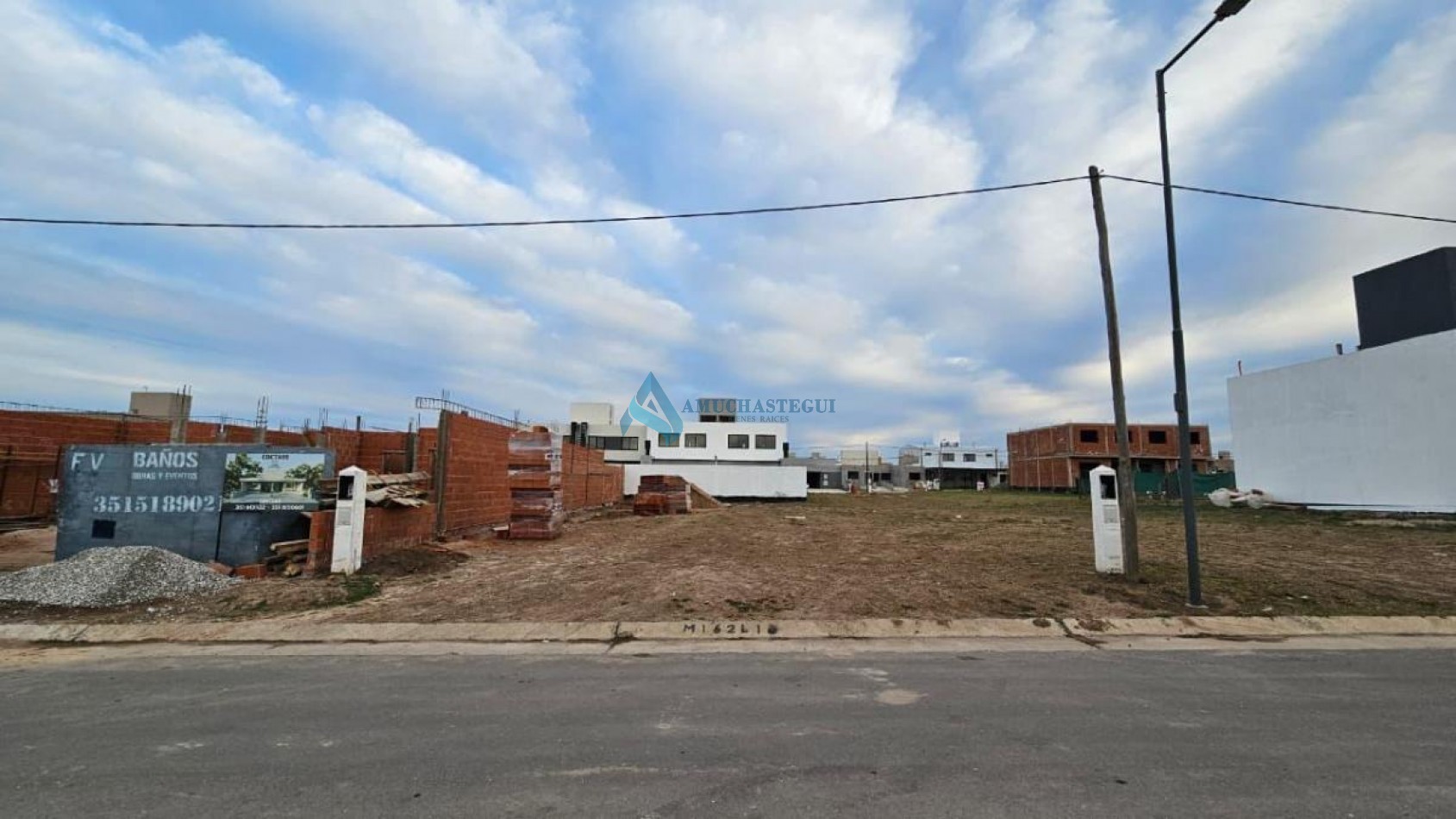 Venta de lote de 360 m² en Docta Av - Cordoba | Ideal Duplex o Casa