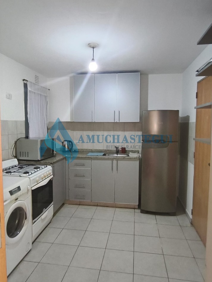 Se vende departamento amoblado en Larrañaga 45. A una cuadra de Plaza España