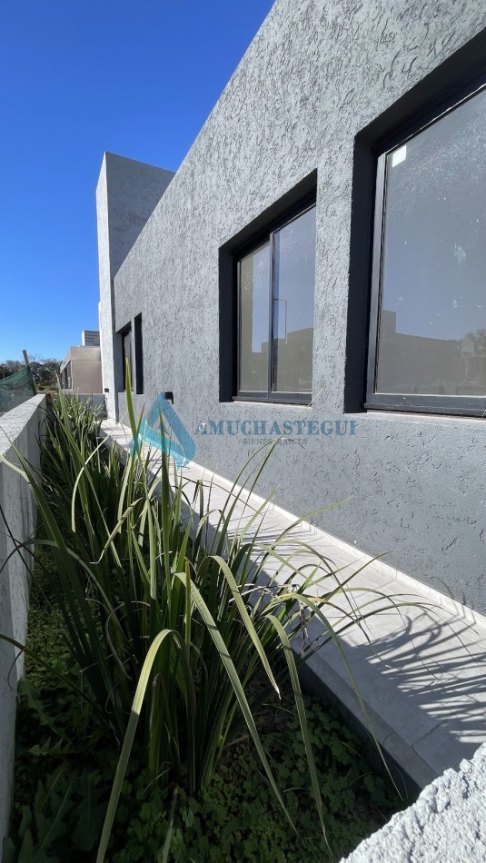 Venta Casa Mansos del Sur 3 dorm con PIleta