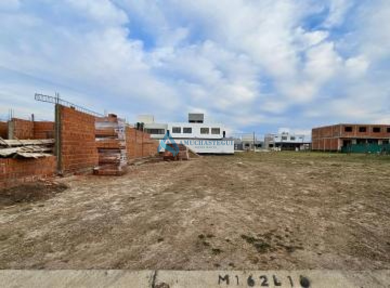 Venta de lote de 360 m² en Docta Av - Cordoba | Ideal Duplex o Casa