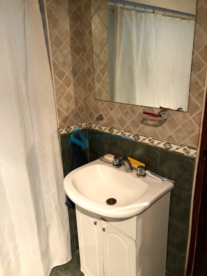 VENTA CASA ZONA VILLA WARCALDE 4 DORM CON PILETA