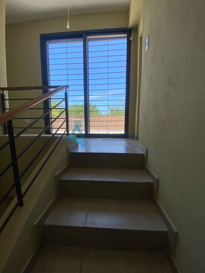 CASA EN VENTA RIO CEBALLOS CON PILETA