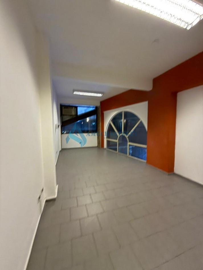 OFICINA EN VENTA 