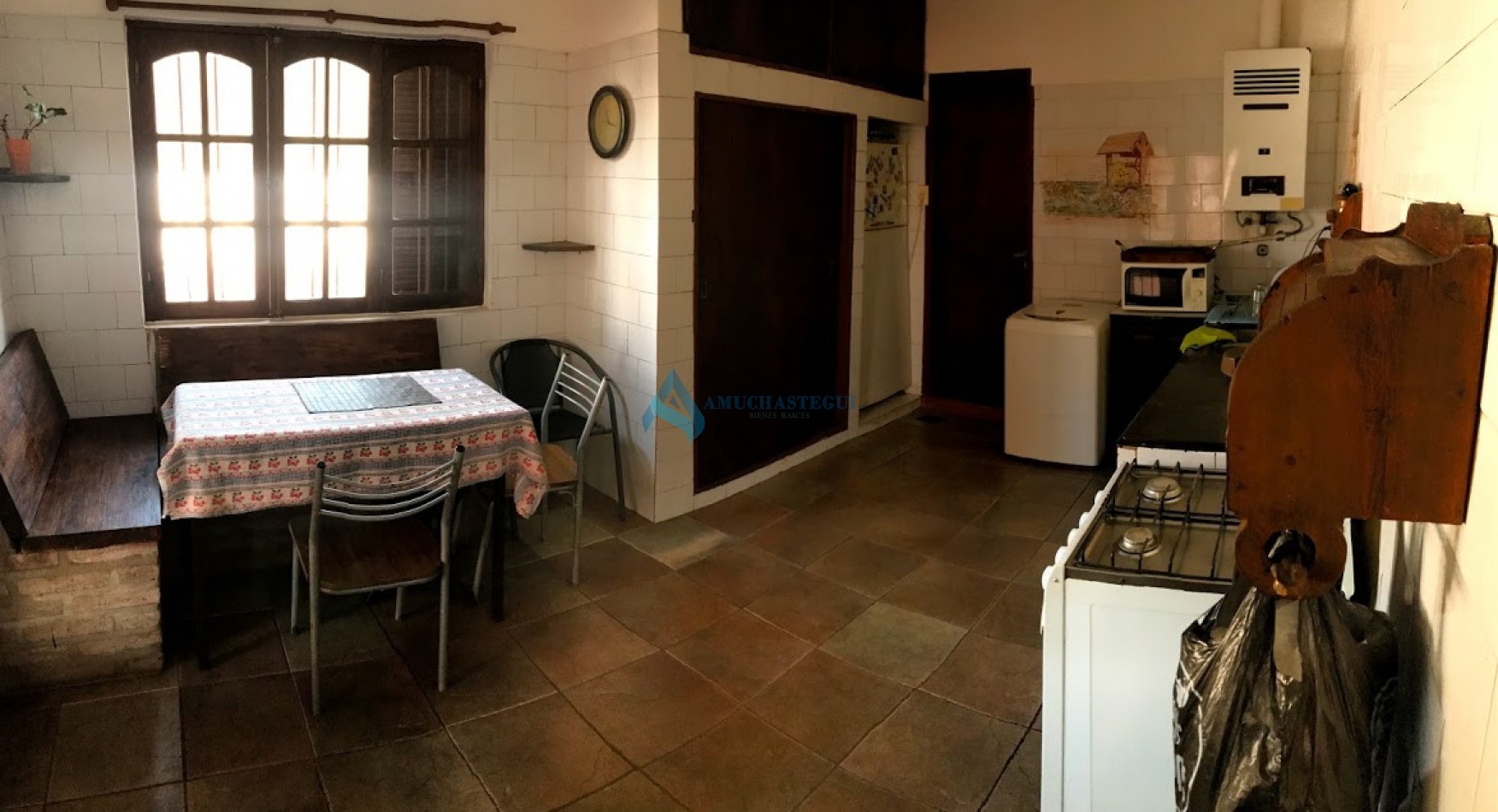 VENTA CASA ZONA VILLA WARCALDE 4 DORM CON PILETA