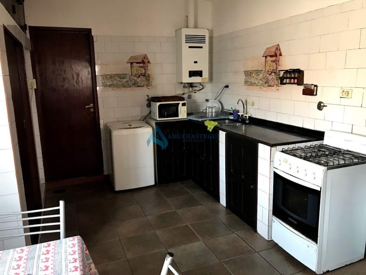 VENTA CASA ZONA VILLA WARCALDE 4 DORM CON PILETA