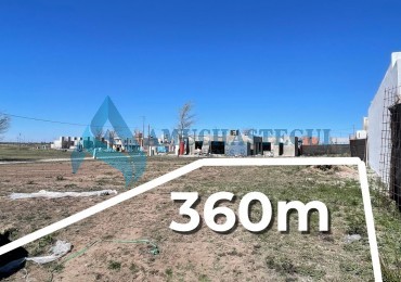 Vendo lote en Docta Avenida